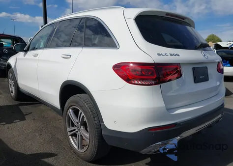 2022 Mercedes-Benz Glc 300 Suv z USA, uszkodzony, nr VIN W1N0G8DB7NV332123